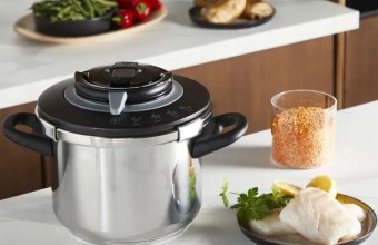 Tlakový hrniec Tefal pri príprave jedla